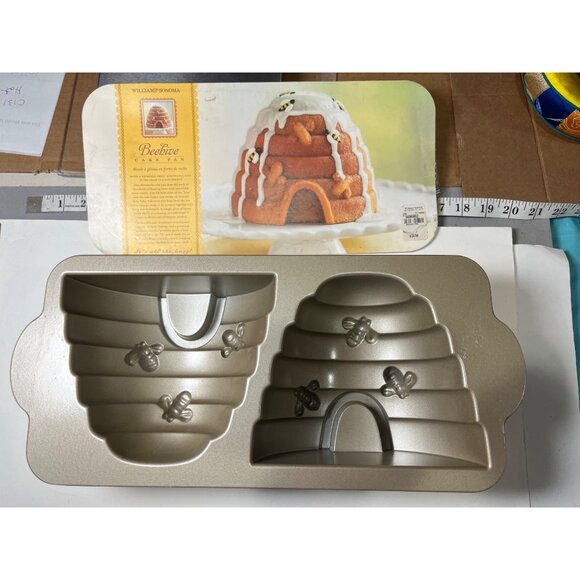 Nordic Ware Beehive Cake Pan 10 Cups 2.4L Cast Aluminum Nonstick Bakeware C107 - Picture 7 of 7